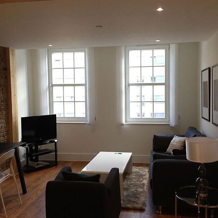 Max Serviced Apartments Commercial Road London Bagian luar foto