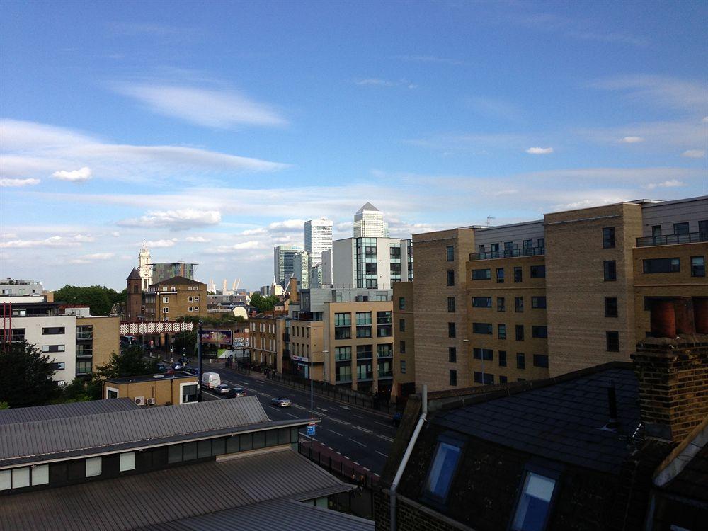 Max Serviced Apartments Commercial Road London Bagian luar foto