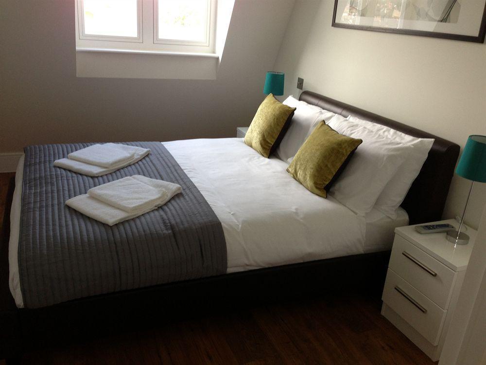 Max Serviced Apartments Commercial Road London Bagian luar foto